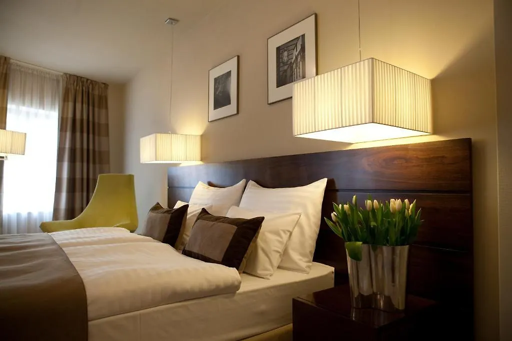 Capital Plaza Hotel Bucharest 4*,  Romania