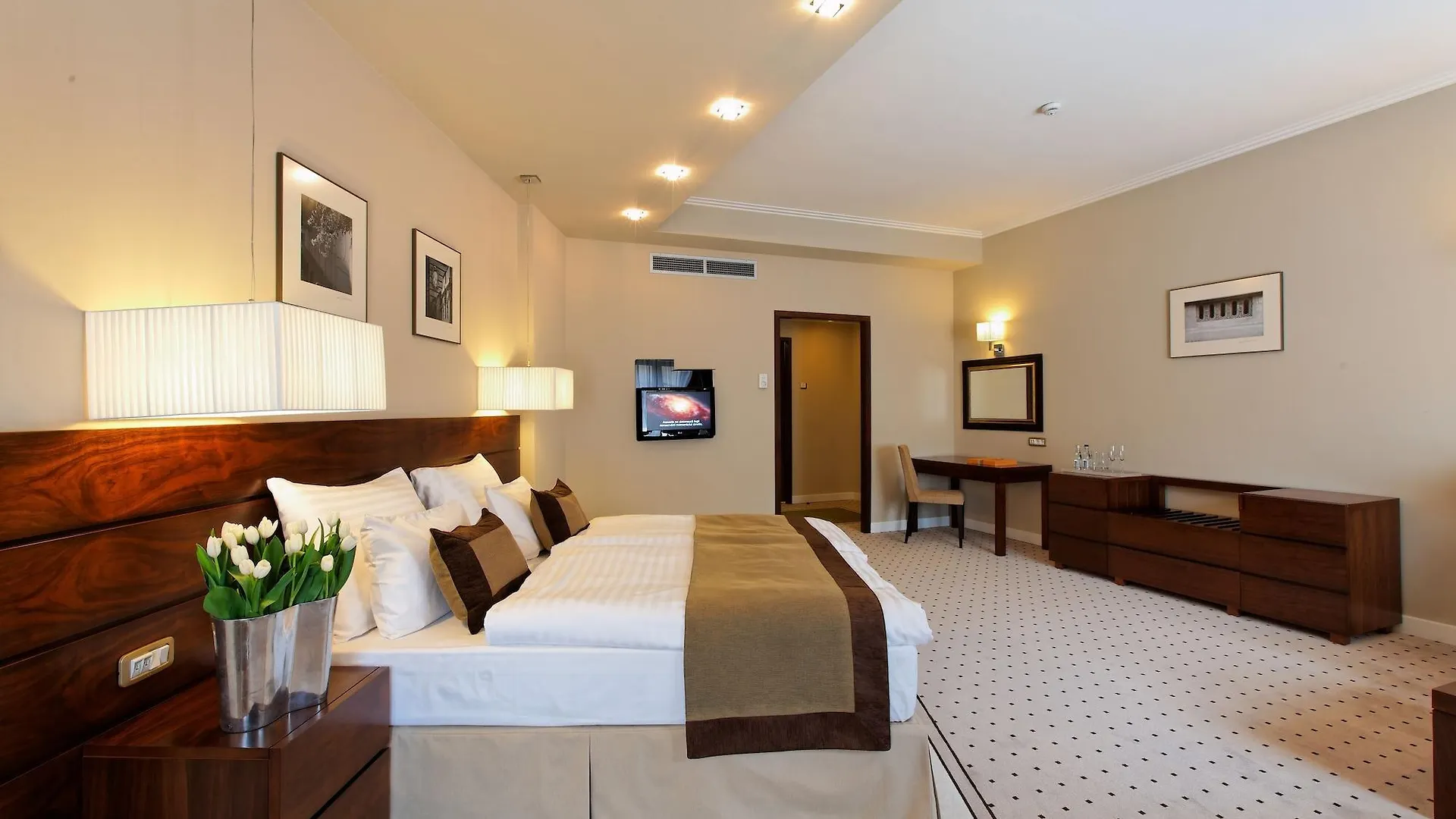 Capital Plaza Hotel Bukurešť