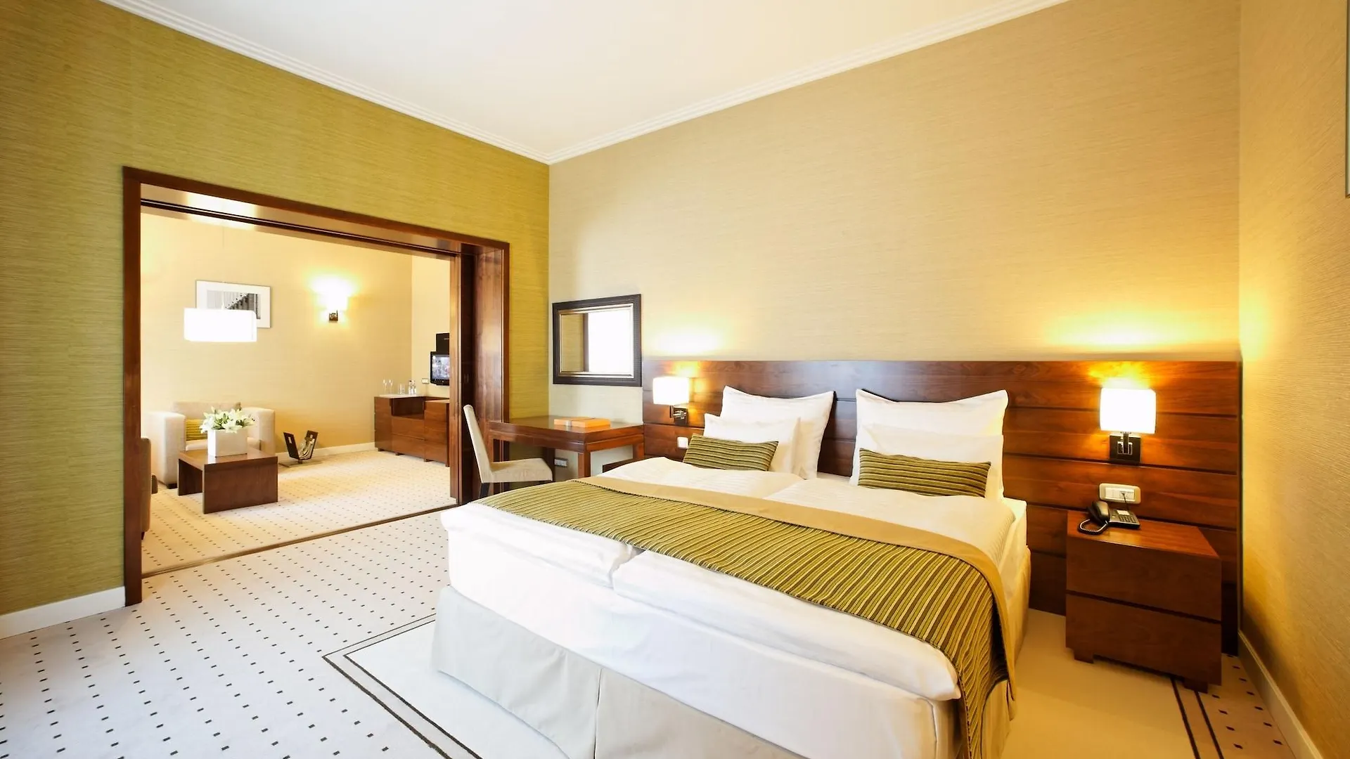 Capital Plaza Hotel Bucarest